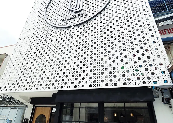 Hostel T @ Victory Monument Bangkok