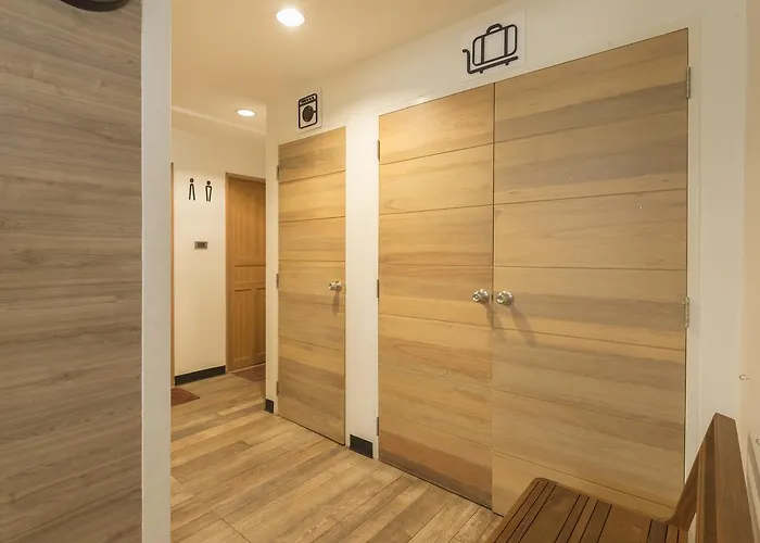 Hostel T @ Victory Monument Bangkok